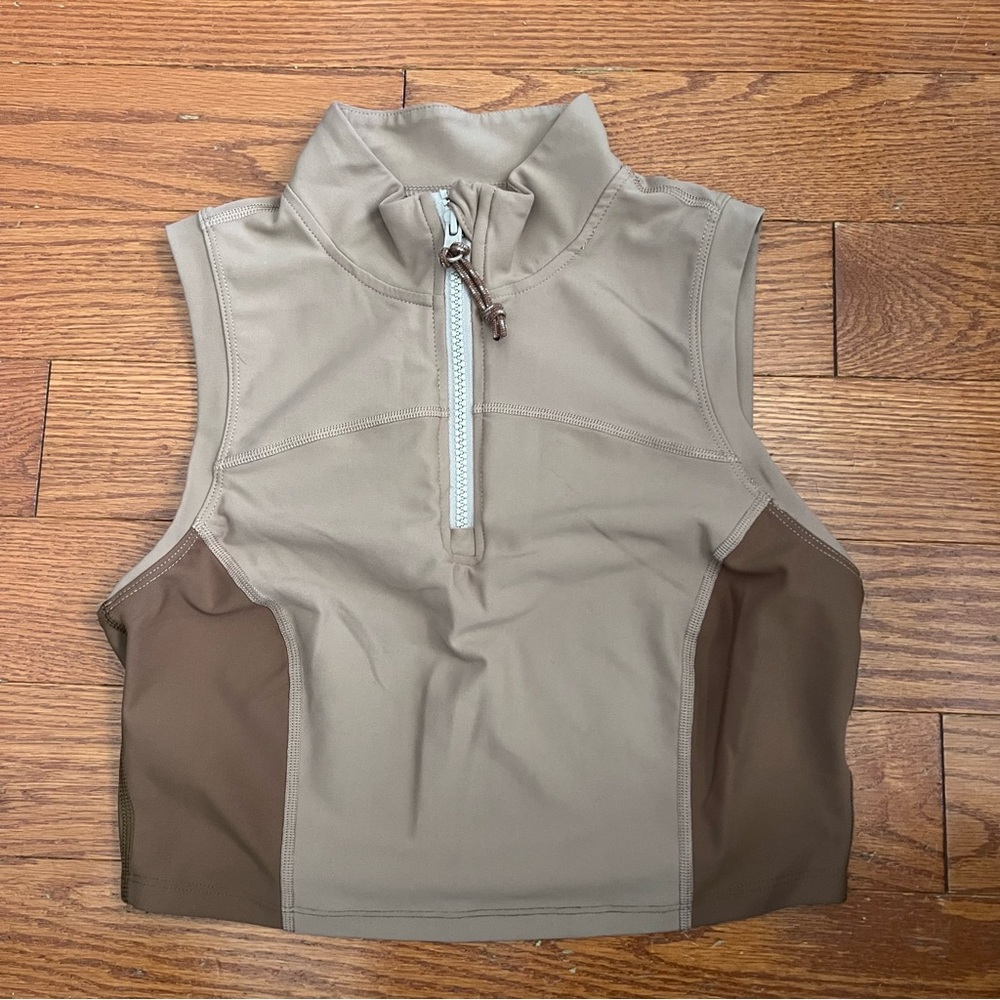 Old Navy Active Powersoft Go-Dry Rose Crop Half Zip Tank Top - Size XS